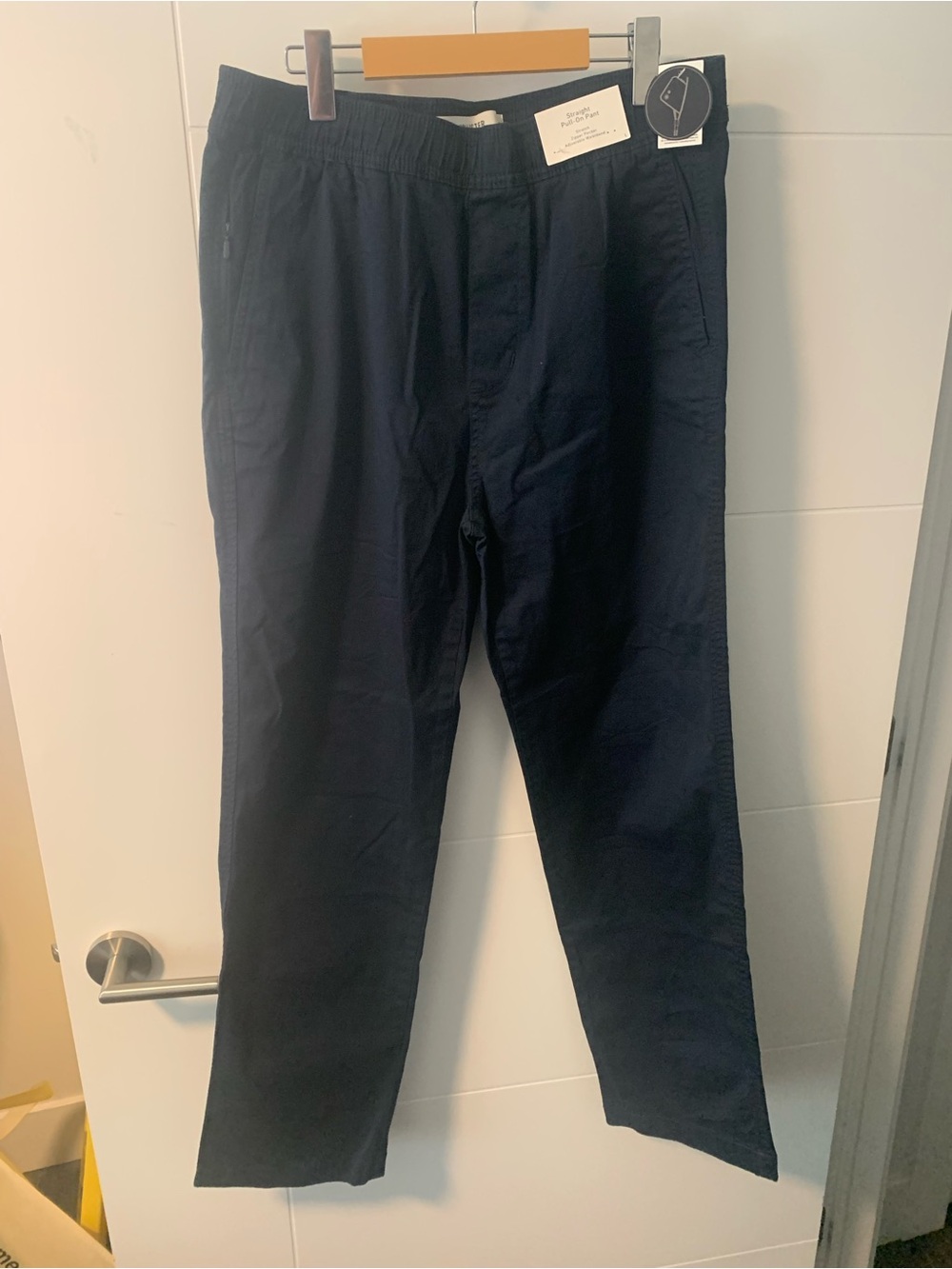 4/$20 Hollister, Classic Men’s Navy Casual Pants A15